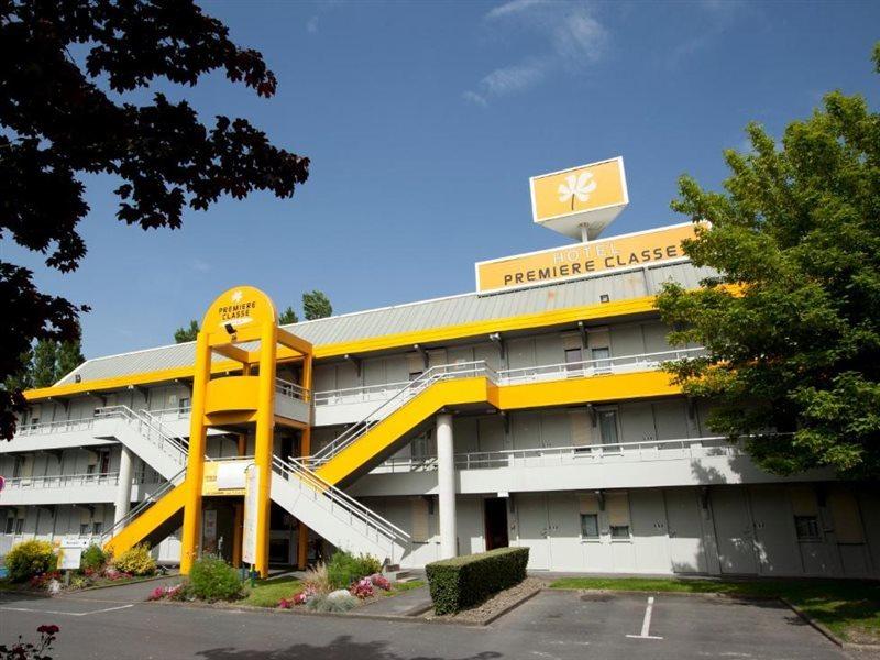 ホテル プレミエール クラッセ オセール Monéteau エクステリア 写真