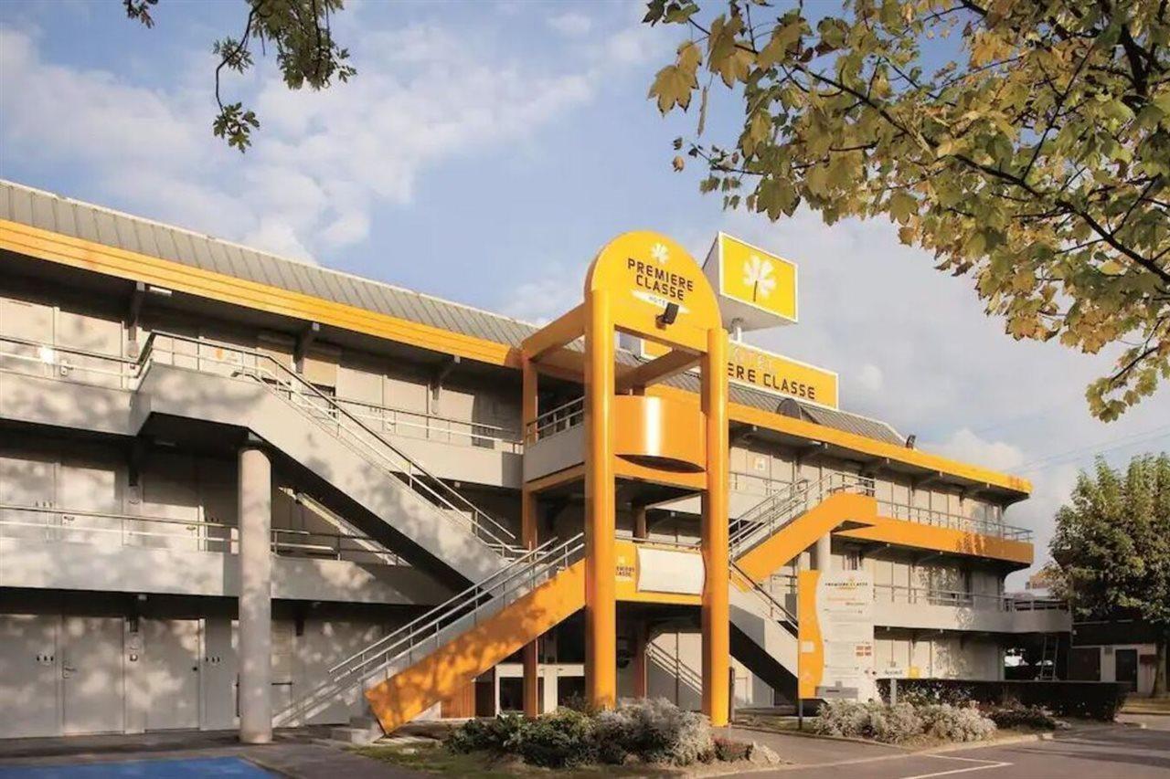 ホテル プレミエール クラッセ オセール Monéteau エクステリア 写真